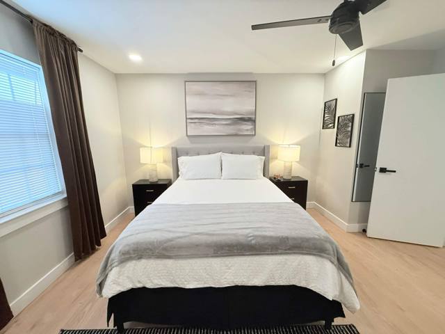 One-Bedroom A photo 2
