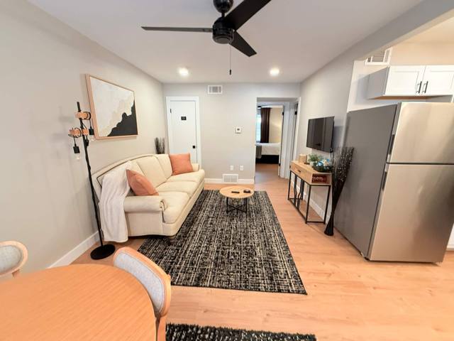 One-Bedroom A photo 5