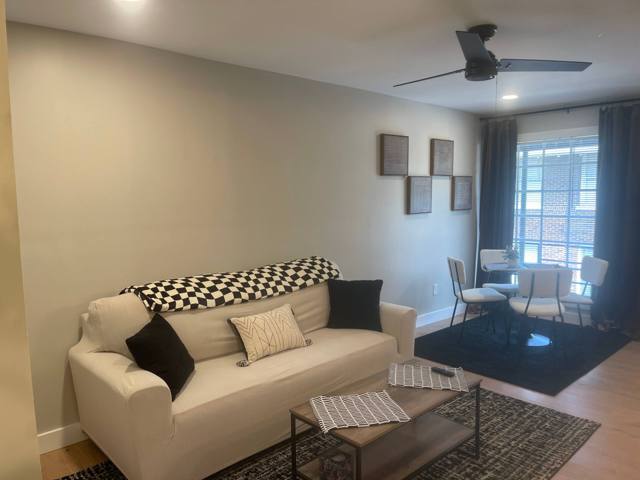 One-Bedroom D photo 7