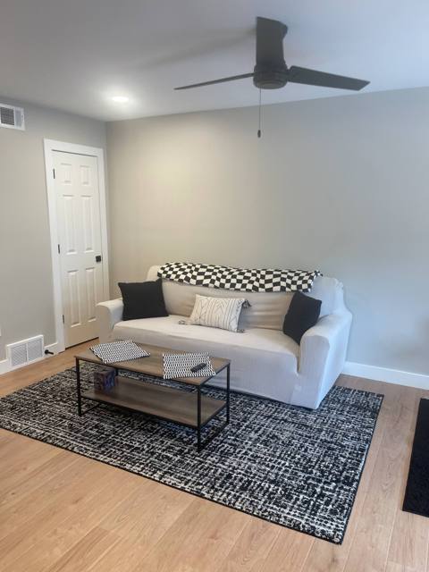 One-Bedroom D photo 9