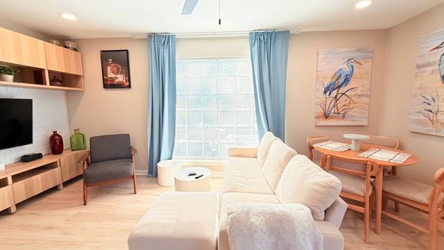 The Two-Bedroom photo 9