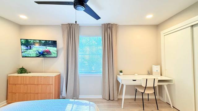The Two-Bedroom photo 17