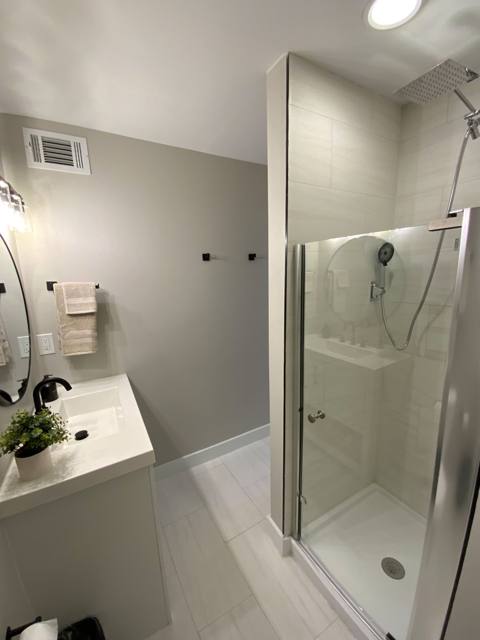 Two-Bath A photo 11